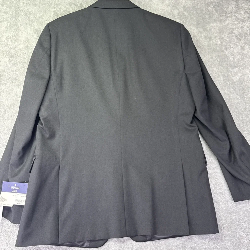Stafford Men's Classic Fit 2-Button Black Travel Suit Jacket Size 44 Reg NEW